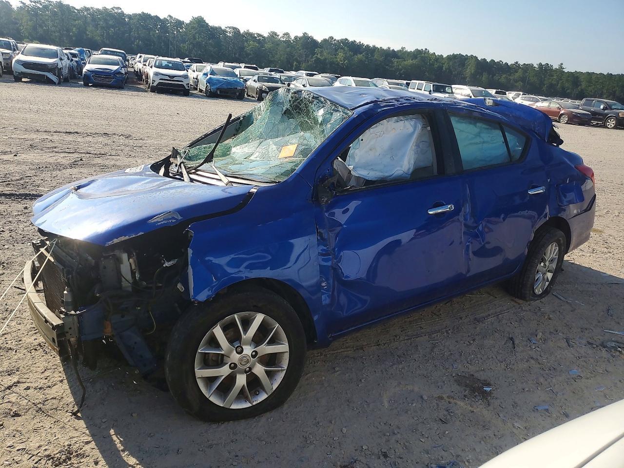 2015 NISSAN VERSA 1.6 SV