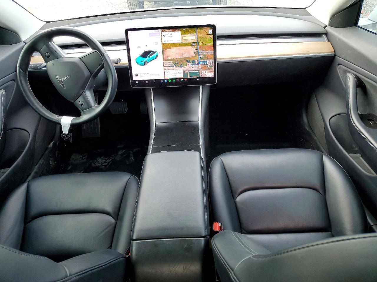 2018 TESLA MODEL 3 — Фото 8 из 12