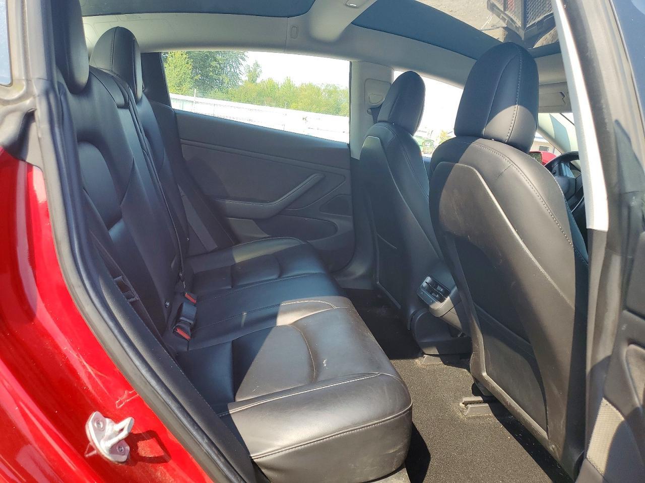 2018 TESLA MODEL 3 — Фото 10 из 12