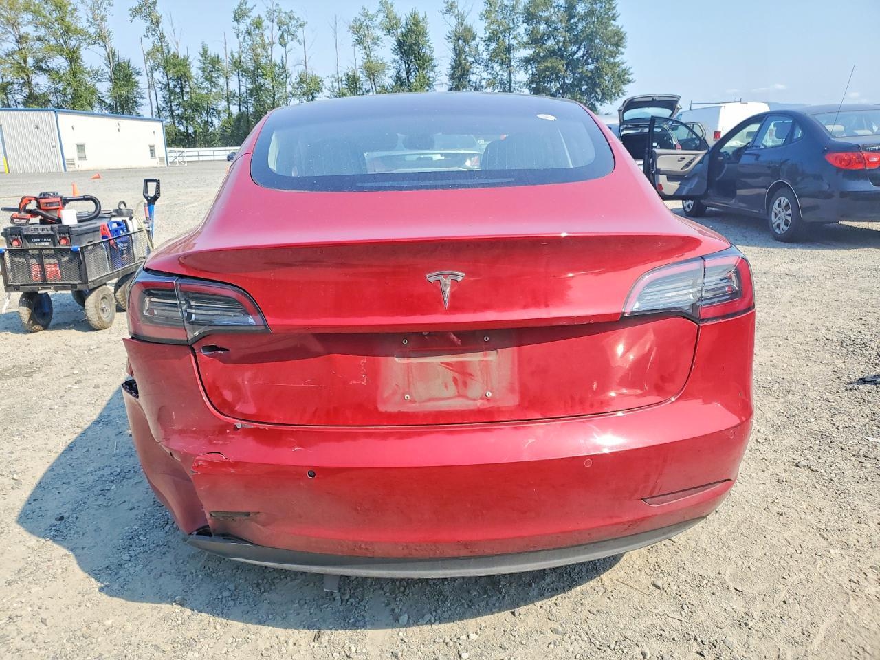 2018 TESLA MODEL 3 — Фото 6 из 12
