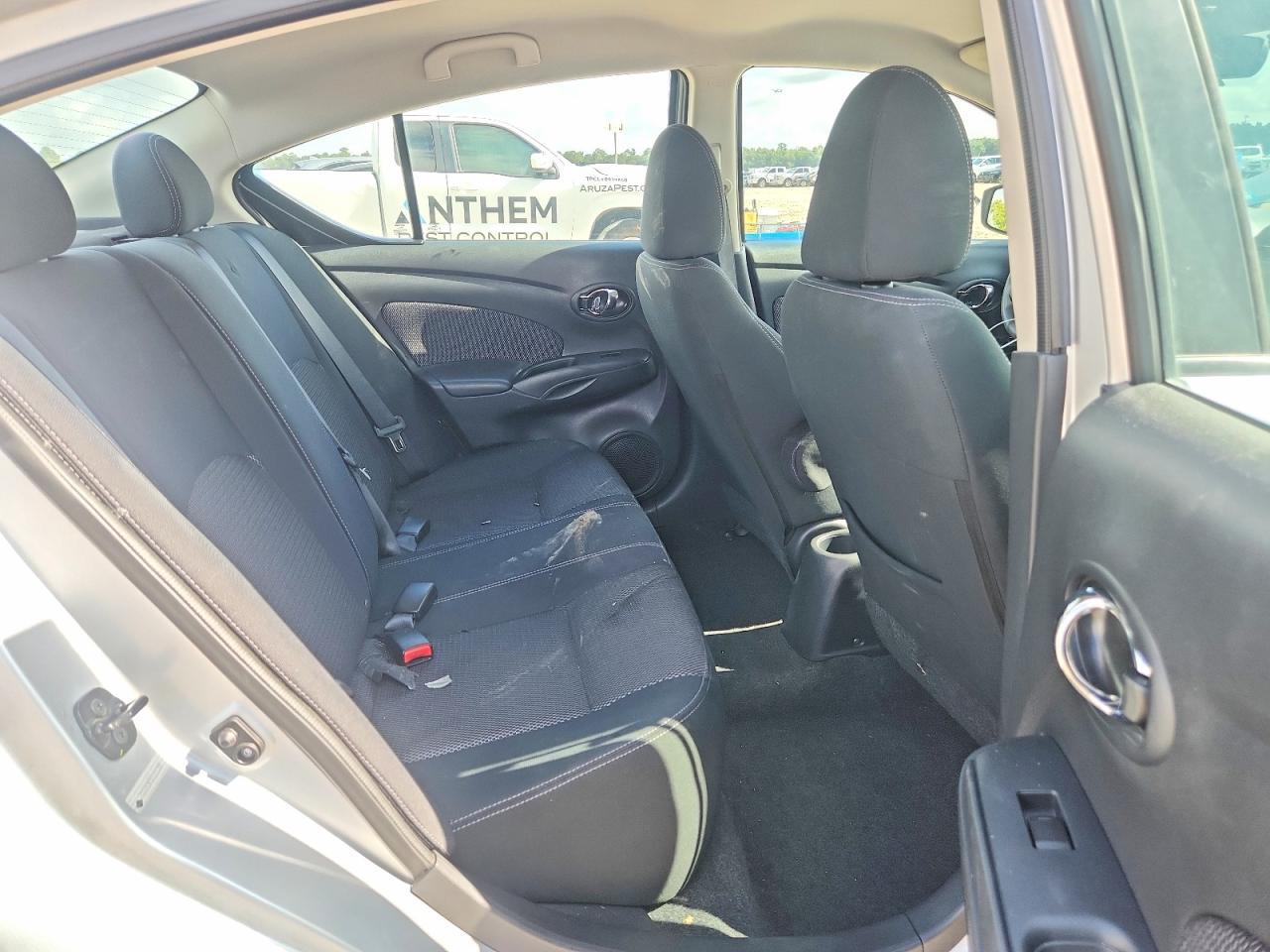2015 NISSAN VERSA 1.6 SV — Фото 10 из 13