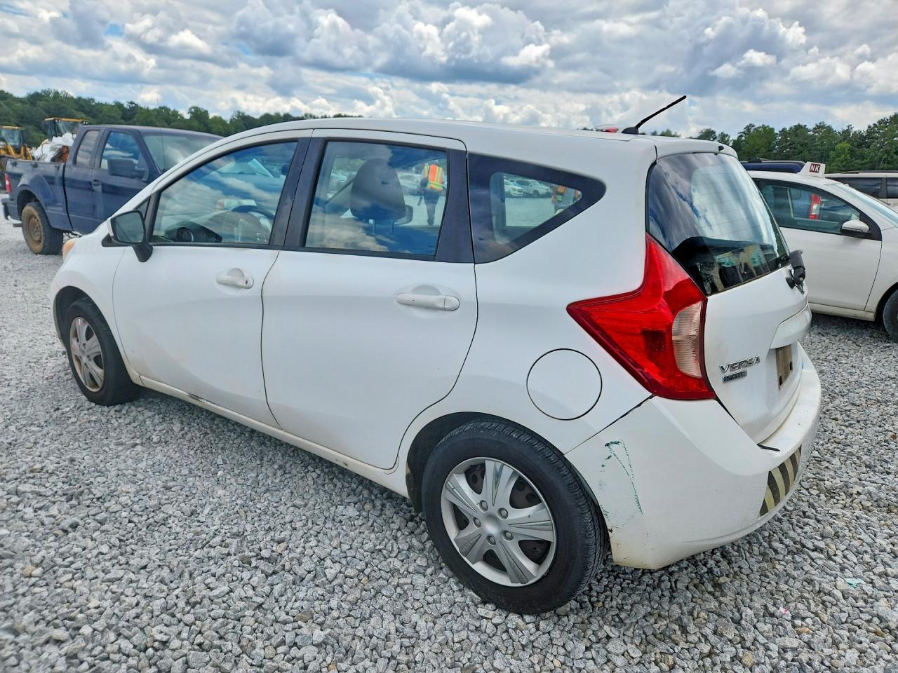 2015 NISSAN VERSA NOTE S PLUS — Фото 2 из 12