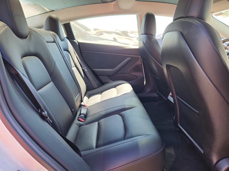 2018 TESLA MODEL 3 — Фото 10 из 12
