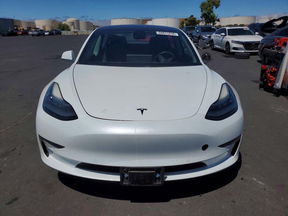 2018 TESLA MODEL 3 — Фото 5 из 12