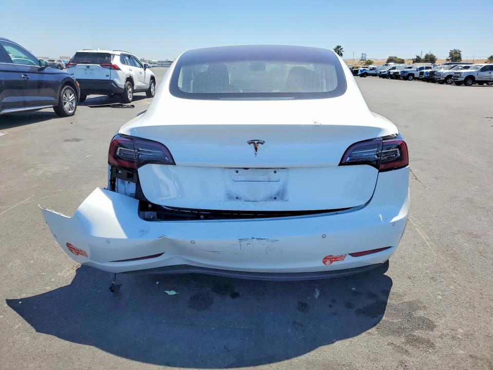 2018 TESLA MODEL 3 — Фото 6 из 12
