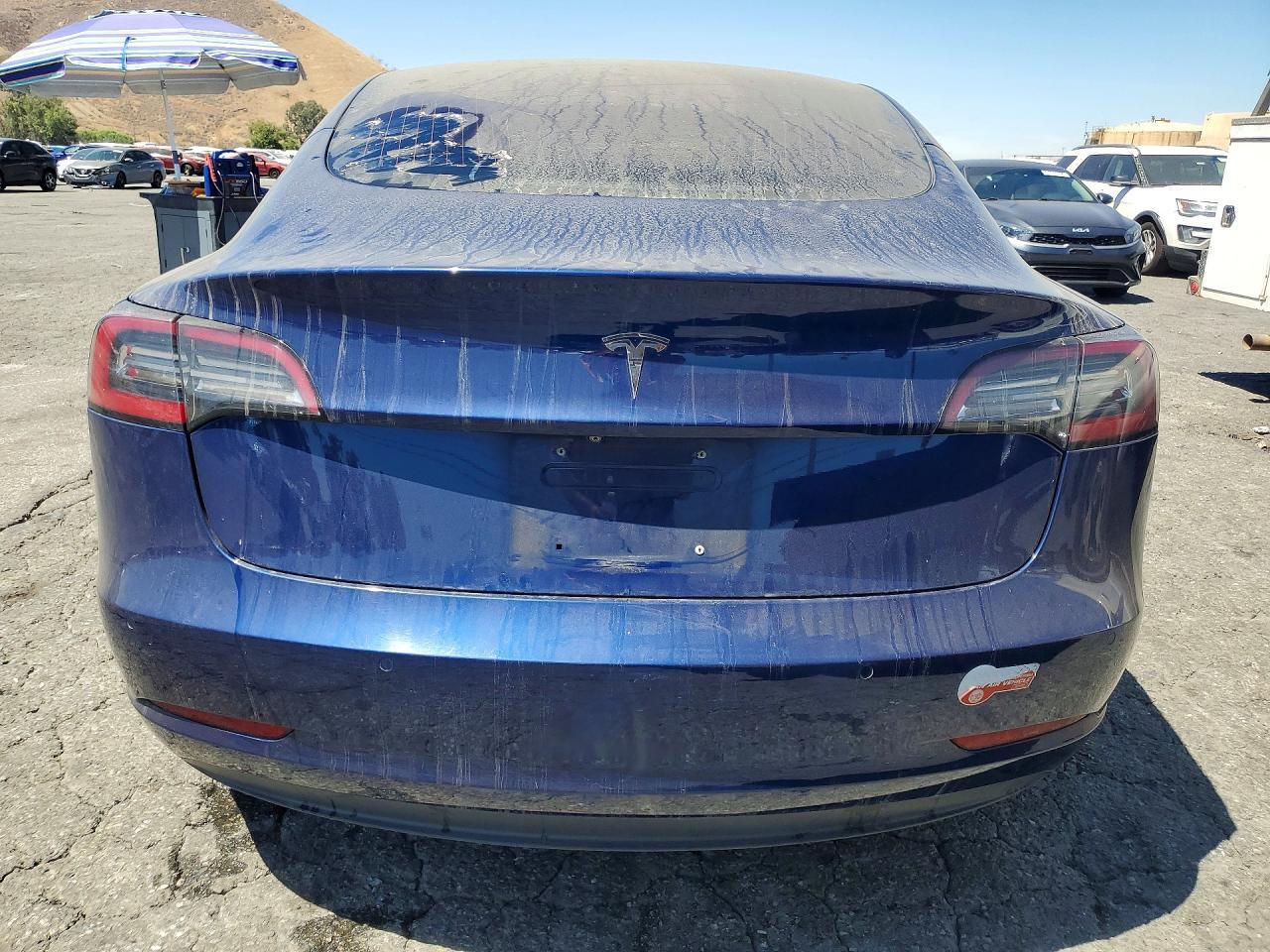 2018 TESLA MODEL 3 — Фото 6 из 12