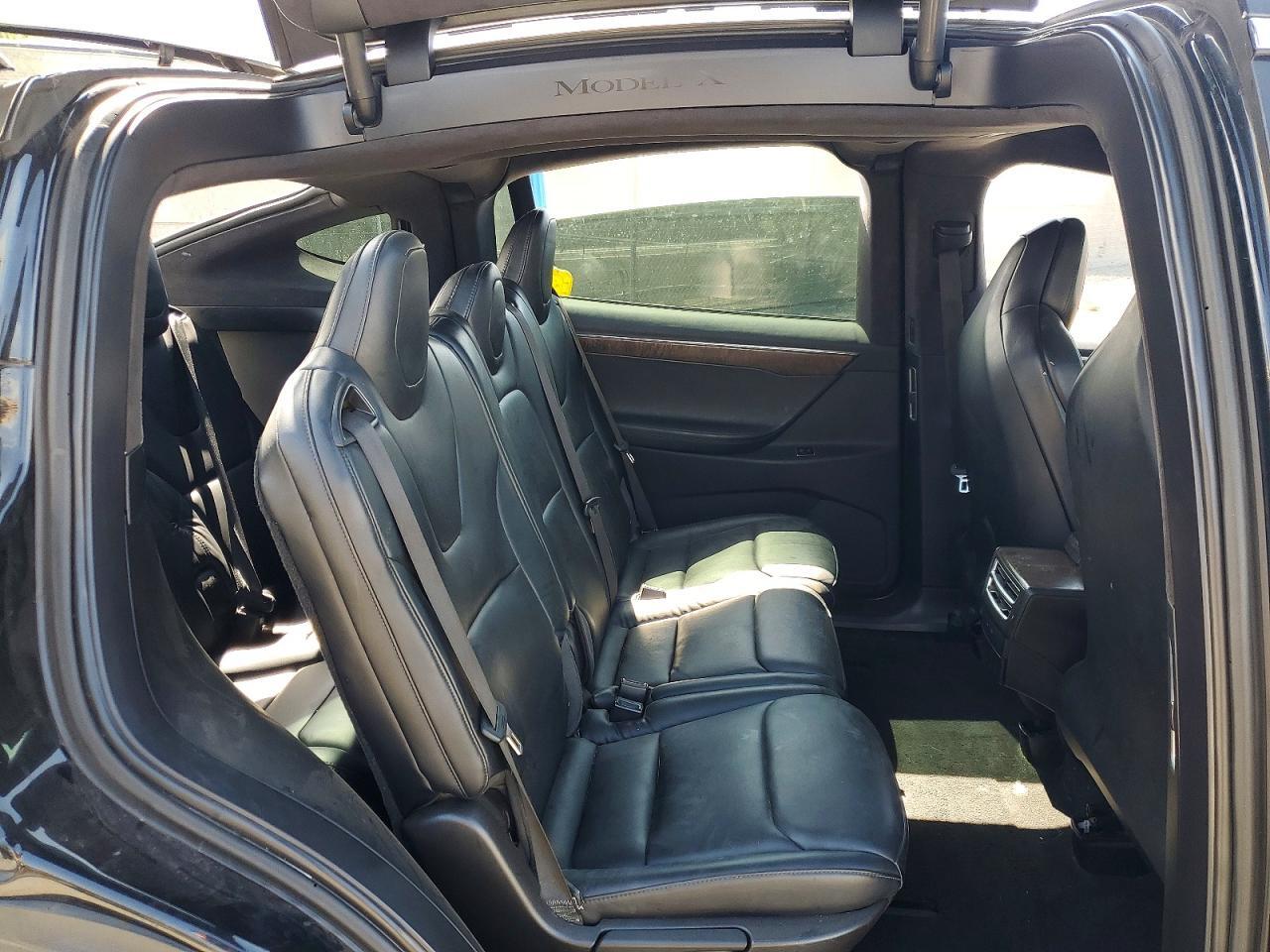 2018 TESLA MODEL X — Фото 11 из 13