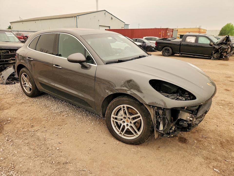 2015 PORSCHE MACAN S — Фото 4 из 14