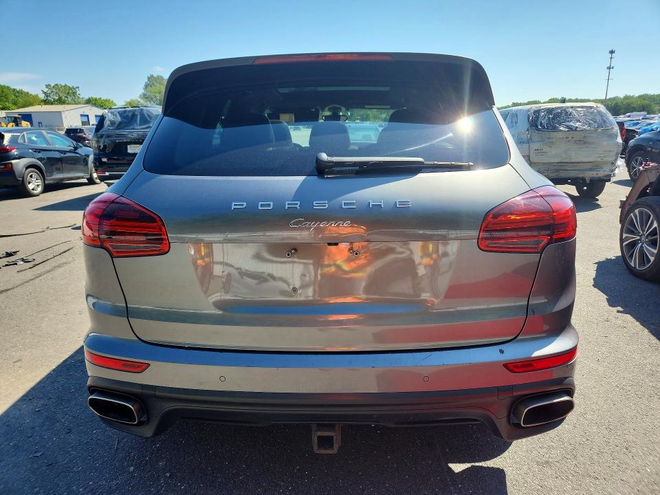 2015 PORSCHE CAYENNE — Фото 6 из 12