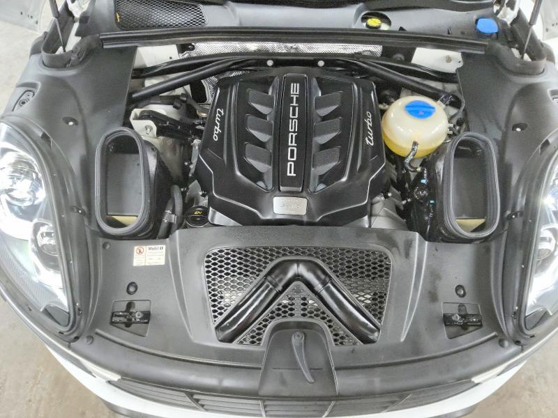 2015 PORSCHE MACAN TURBO — Фото 12 из 13