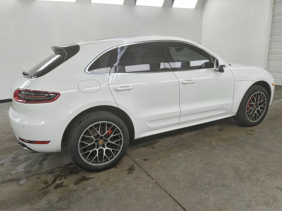 2015 PORSCHE MACAN TURBO — Фото 3 из 13