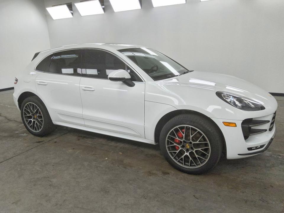 2015 PORSCHE MACAN TURBO — Фото 4 из 13