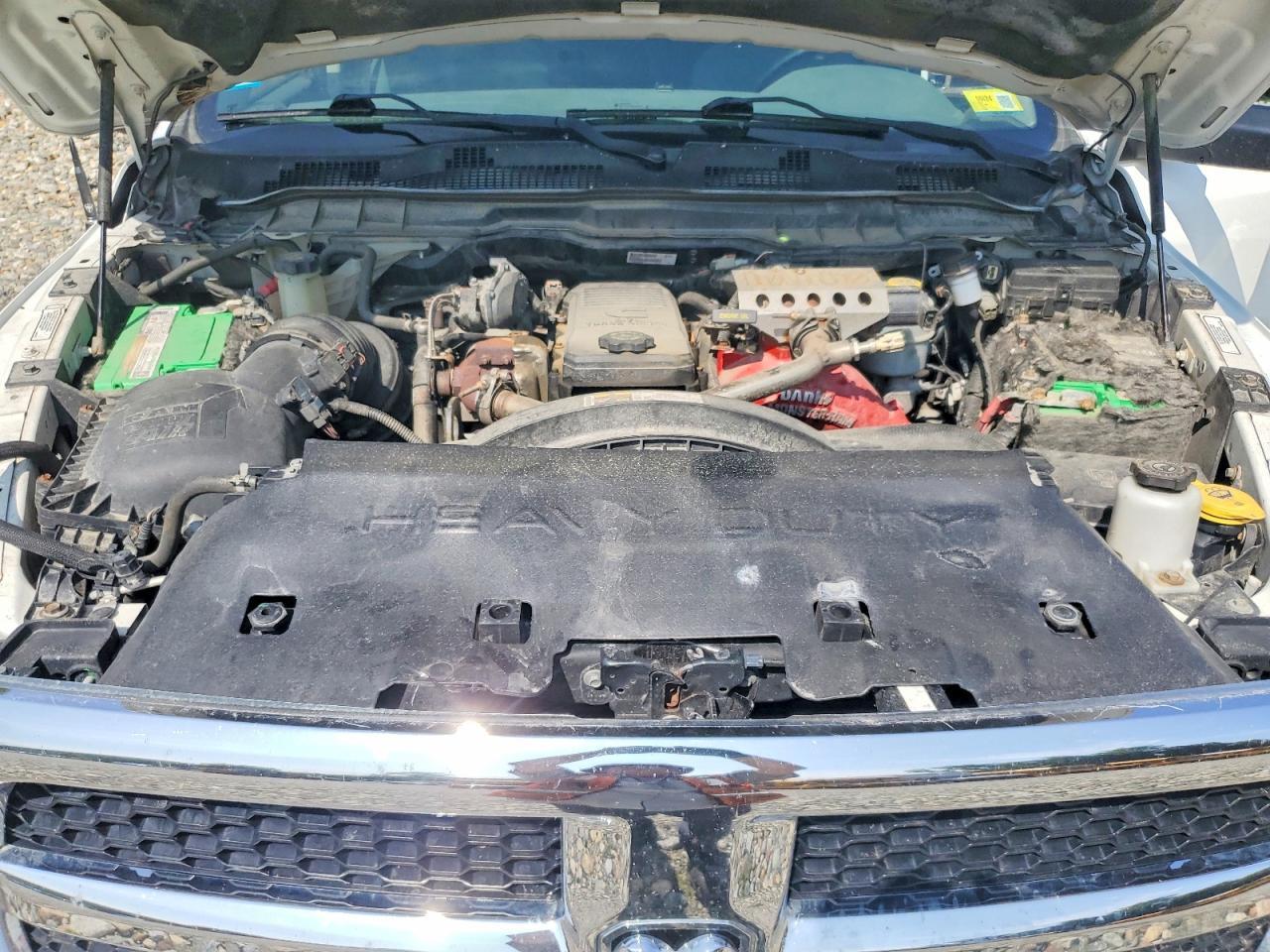 2015 RAM 3500 SLT — Фото 12 из 13