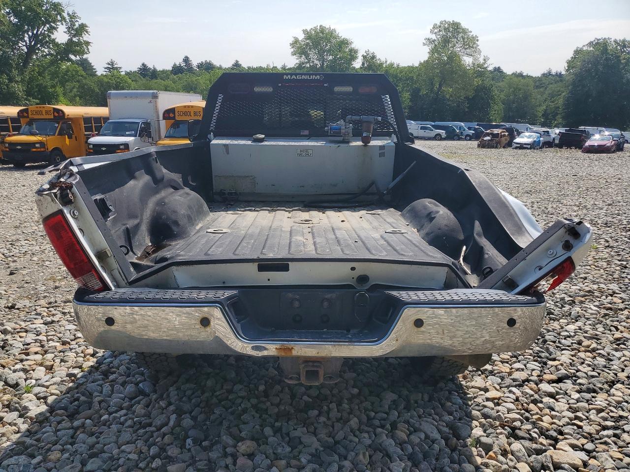2015 RAM 3500 SLT — Фото 6 из 13