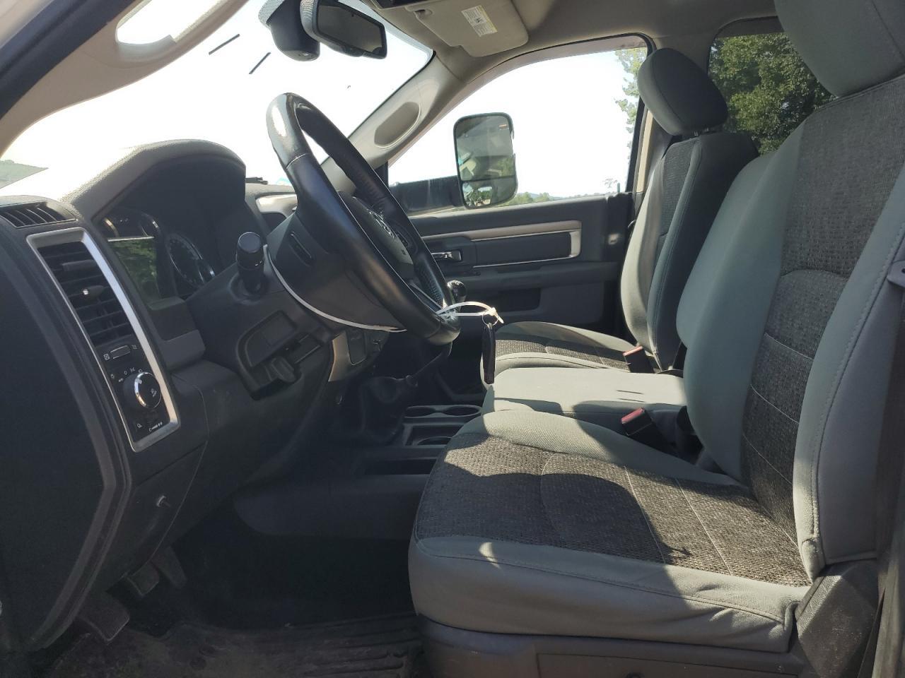 2015 RAM 3500 SLT — Фото 7 из 13