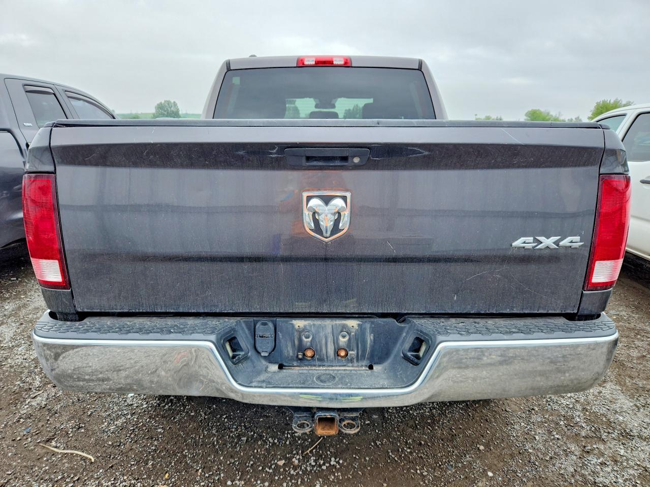 2015 RAM 1500 ST — Фото 6 из 12