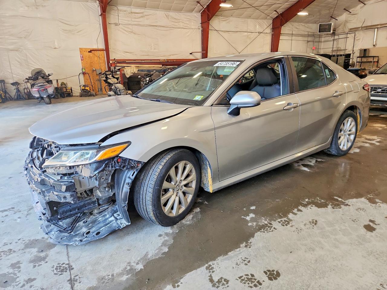 2018 TOYOTA CAMRY LE