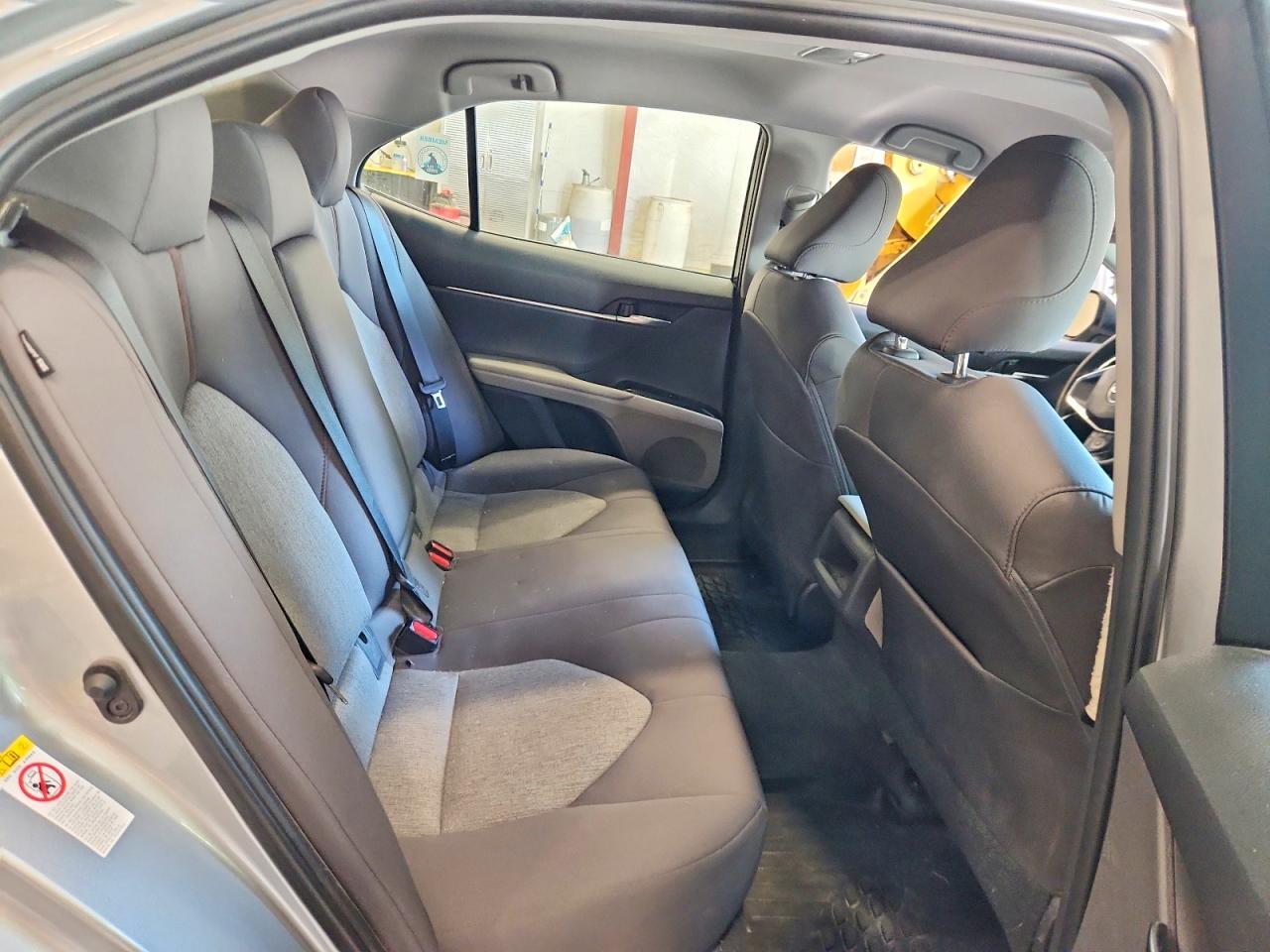 2018 TOYOTA CAMRY LE — Фото 10 из 13