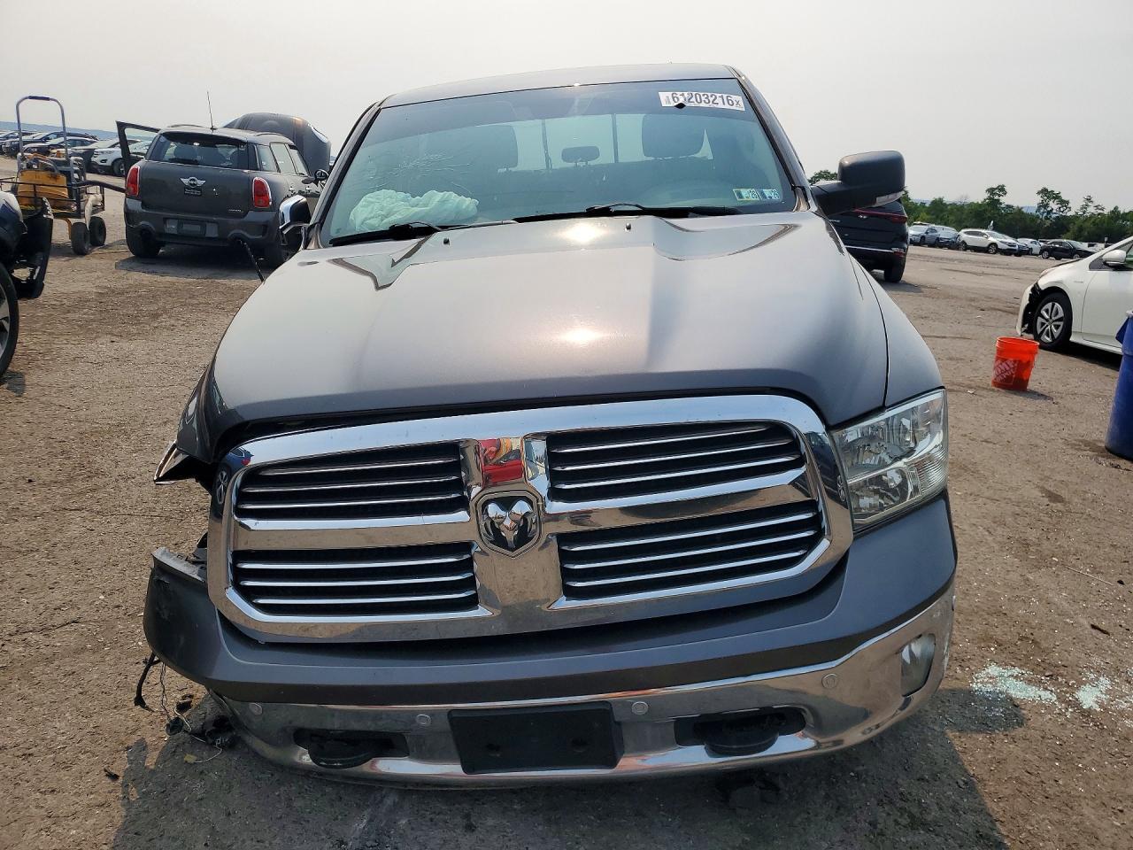 2015 RAM 1500 SLT — Фото 5 из 12