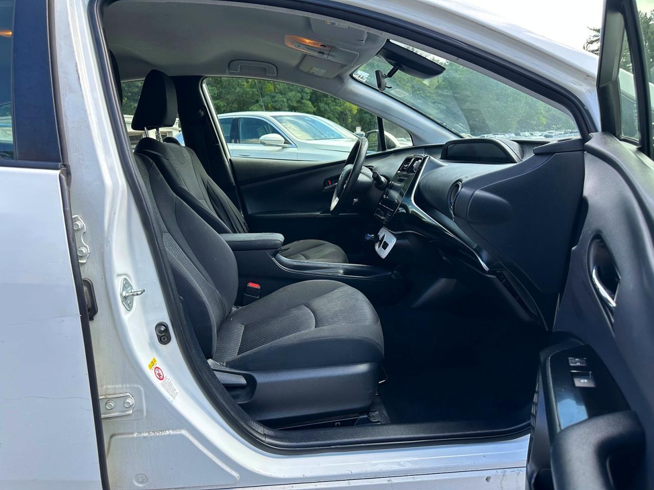 2018 TOYOTA PRIUS ONE — Фото 8 из 10