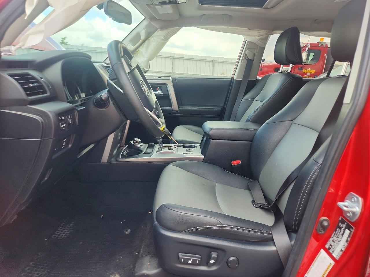 2018 TOYOTA 4RUNNER SR5 PREMIUM — Фото 7 из 14