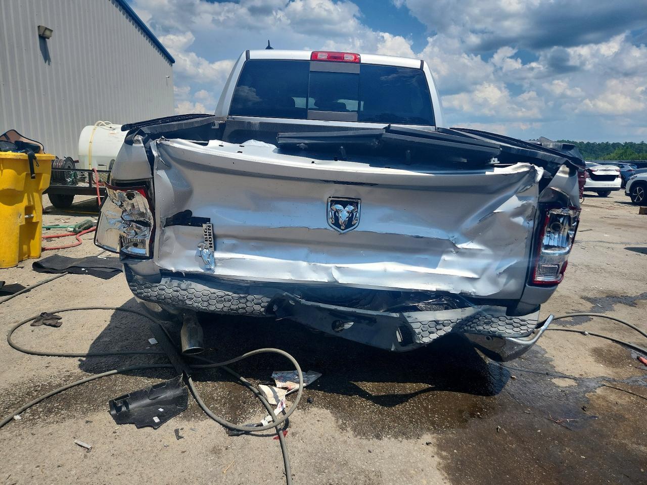 2015 RAM 1500 SLT — Фото 11 из 16