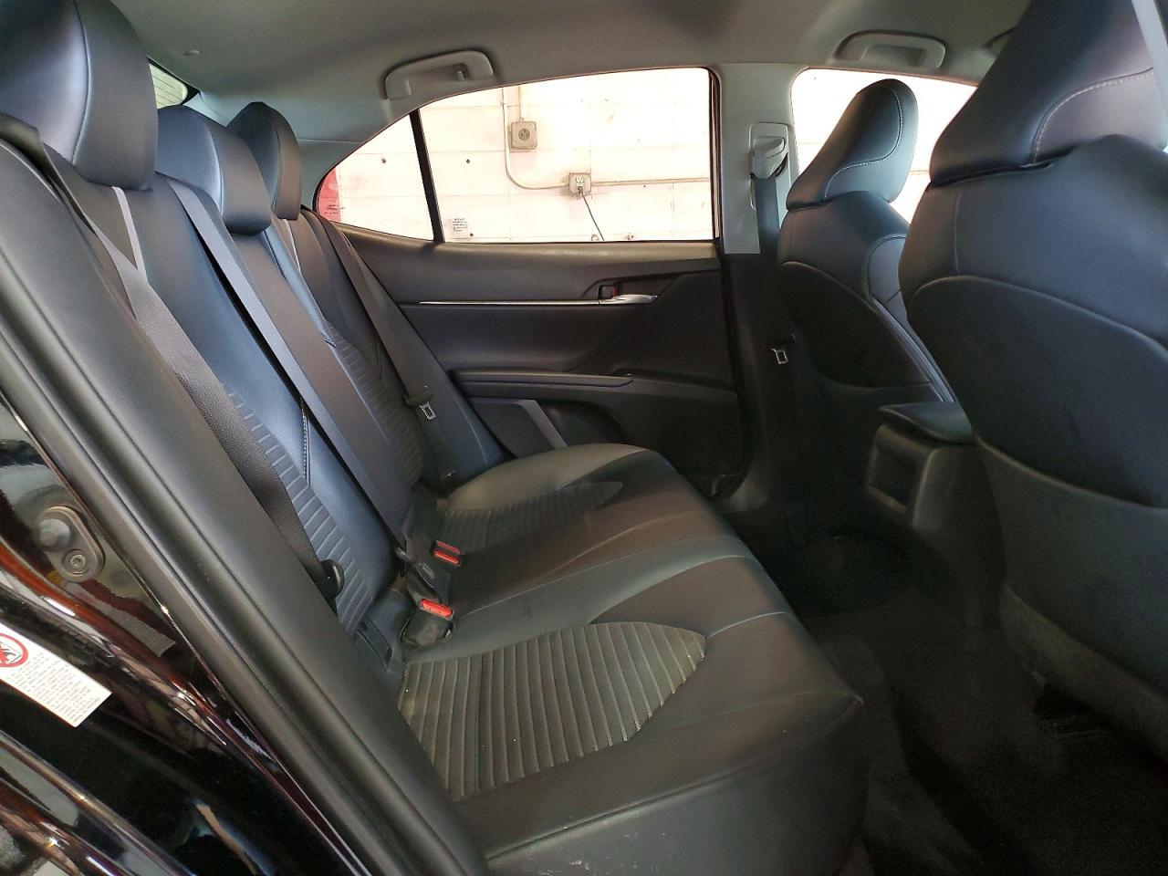 2018 TOYOTA CAMRY SE — Фото 10 из 12