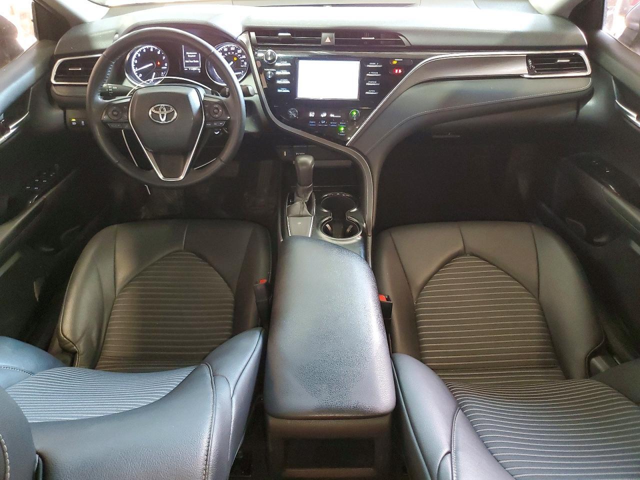 2018 TOYOTA CAMRY SE — Фото 8 из 12