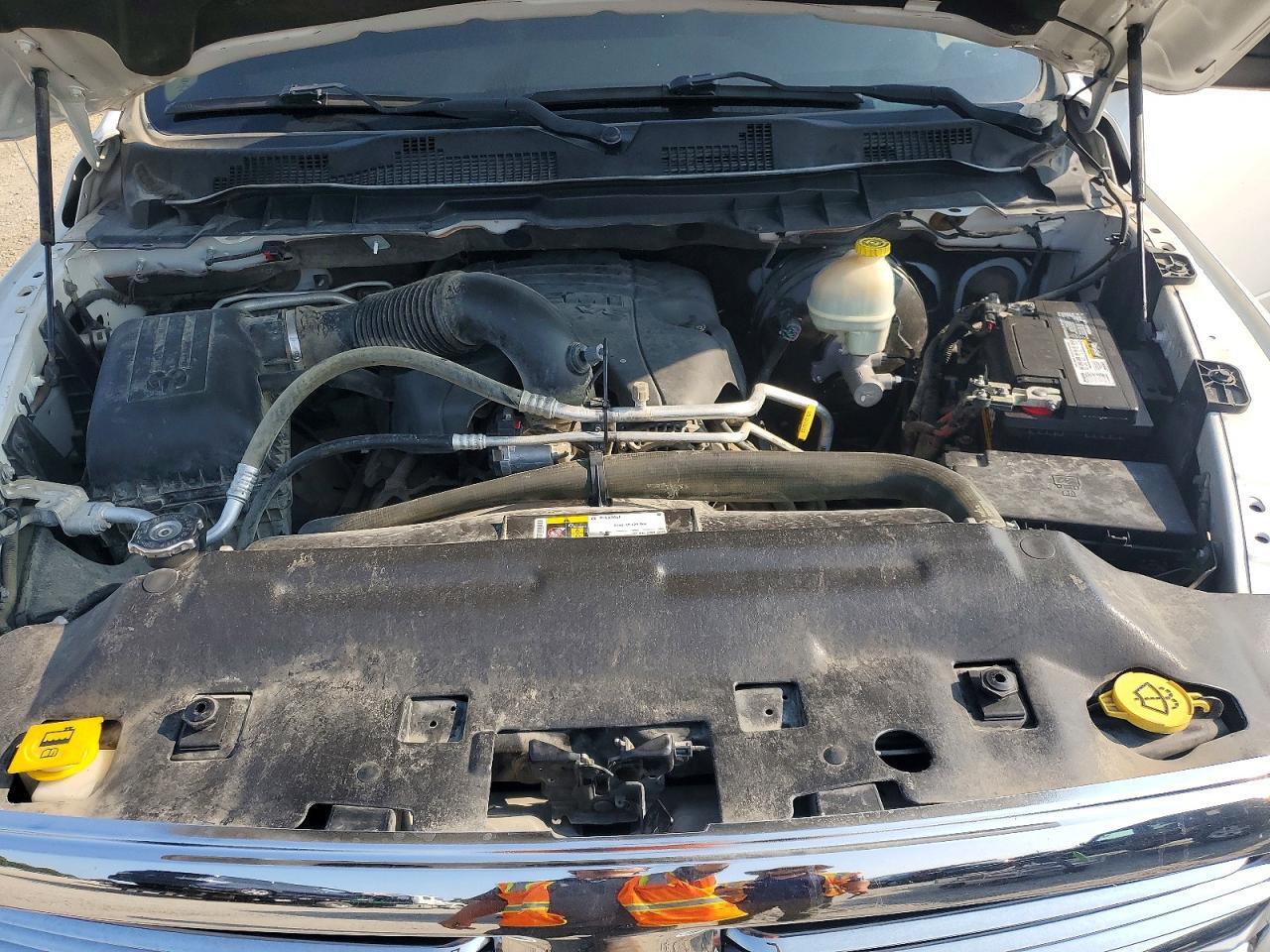 2015 RAM 1500 SLT — Фото 11 из 12