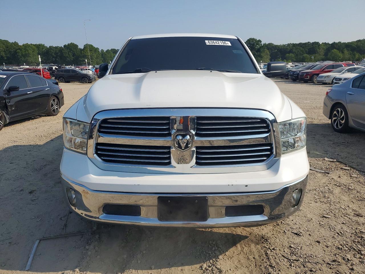 2015 RAM 1500 SLT — Фото 5 из 12
