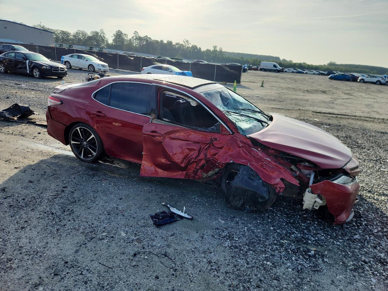 2018 TOYOTA CAMRY XSE — Фото 4 из 13