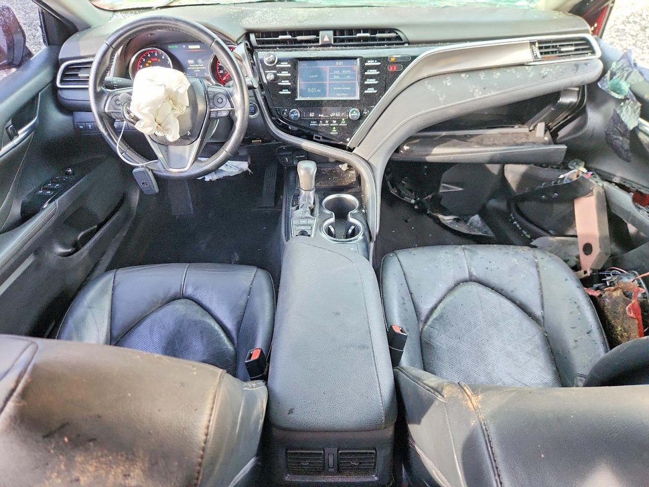 2018 TOYOTA CAMRY XSE — Фото 8 из 13