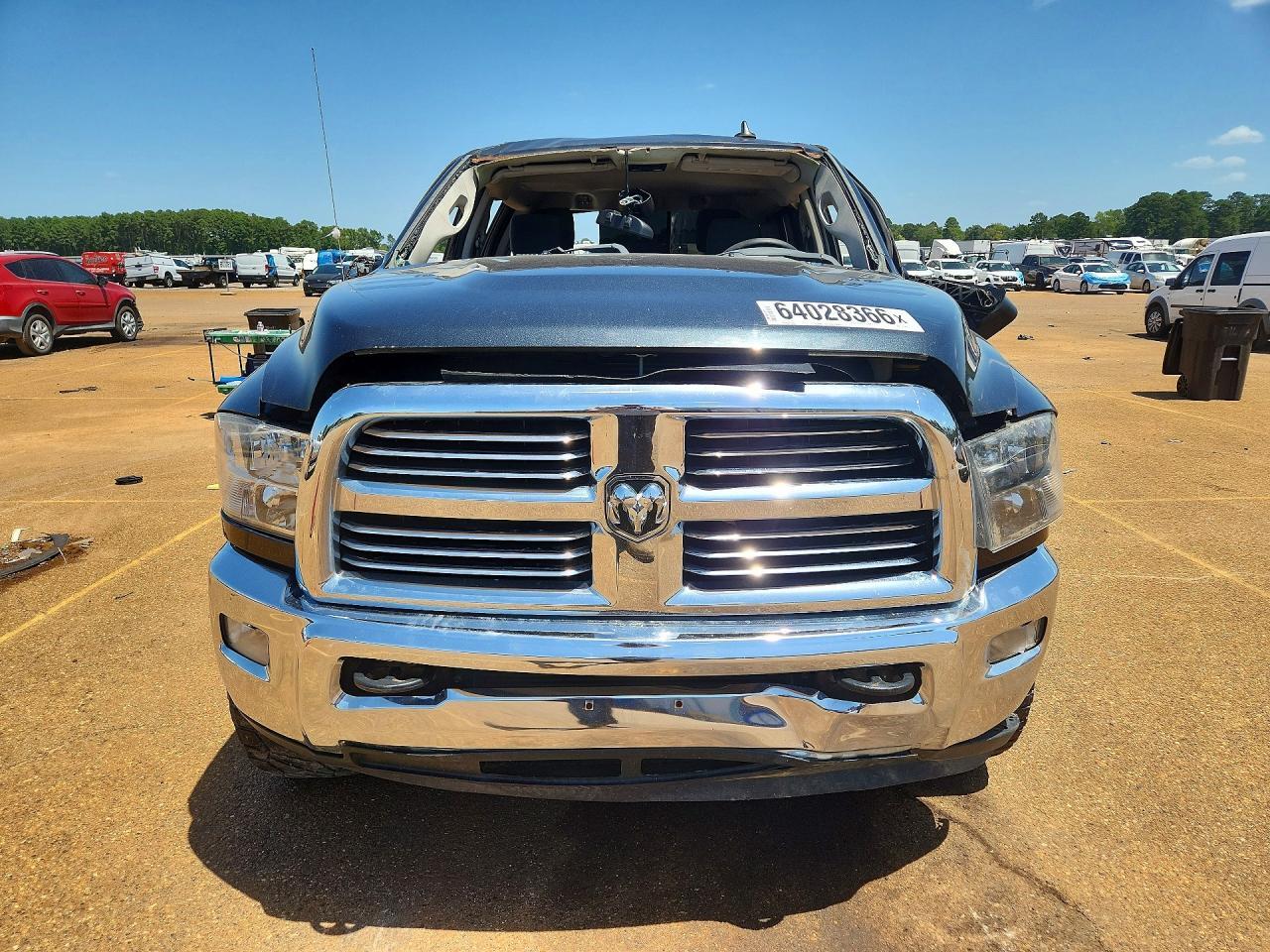 2015 RAM 2500 SLT — Фото 5 из 12