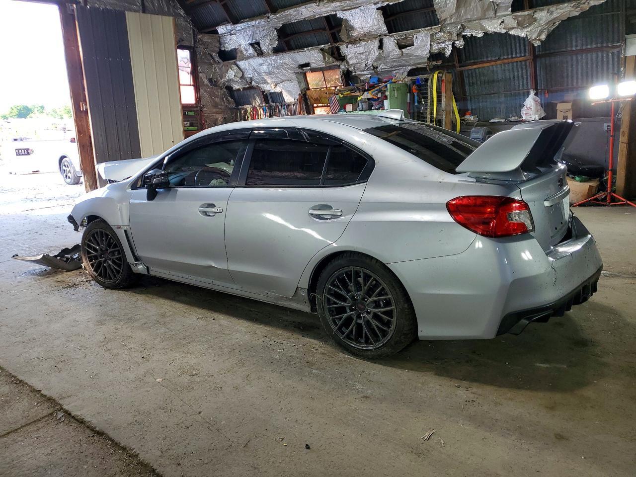 2015 SUBARU WRX STI — Фото 2 из 12