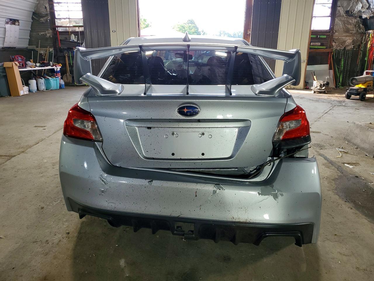 2015 SUBARU WRX STI — Фото 6 из 12