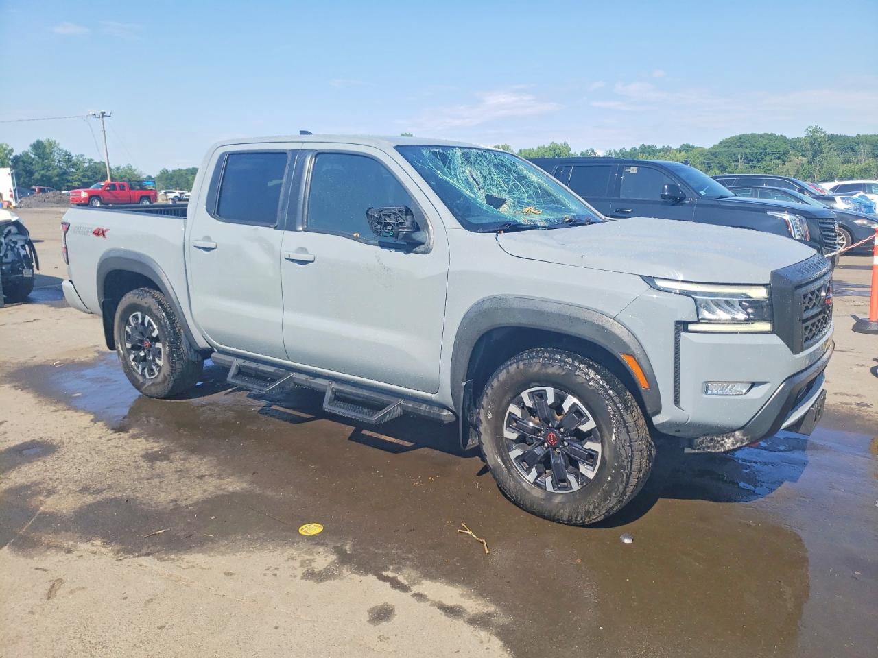 2023 NISSAN FRONTIER PRO-4X — Фото 4 из 13