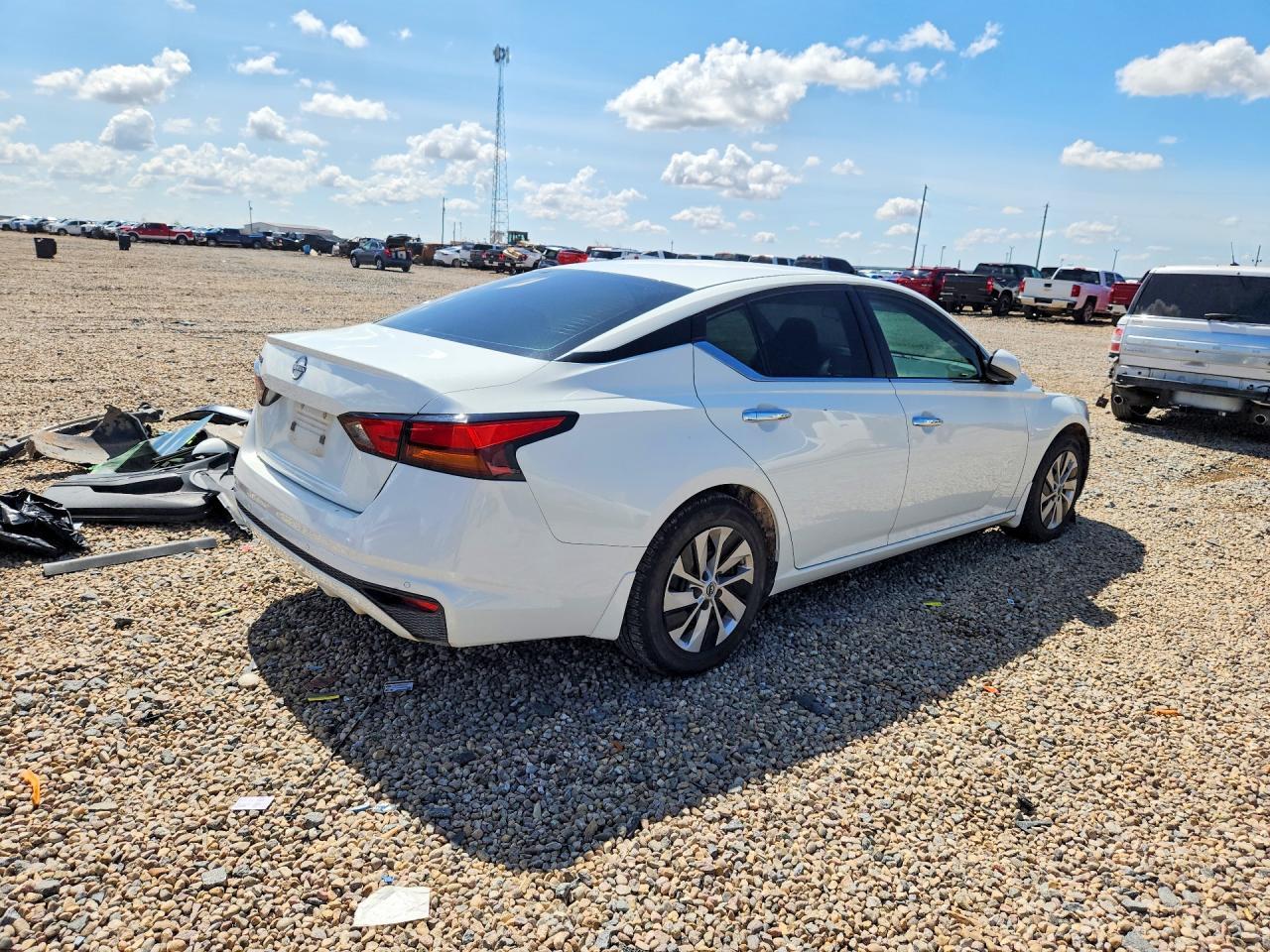 2023 NISSAN ALTIMA S — Фото 3 из 13