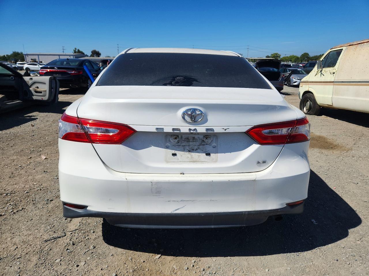 2018 TOYOTA CAMRY LE — Фото 6 из 13