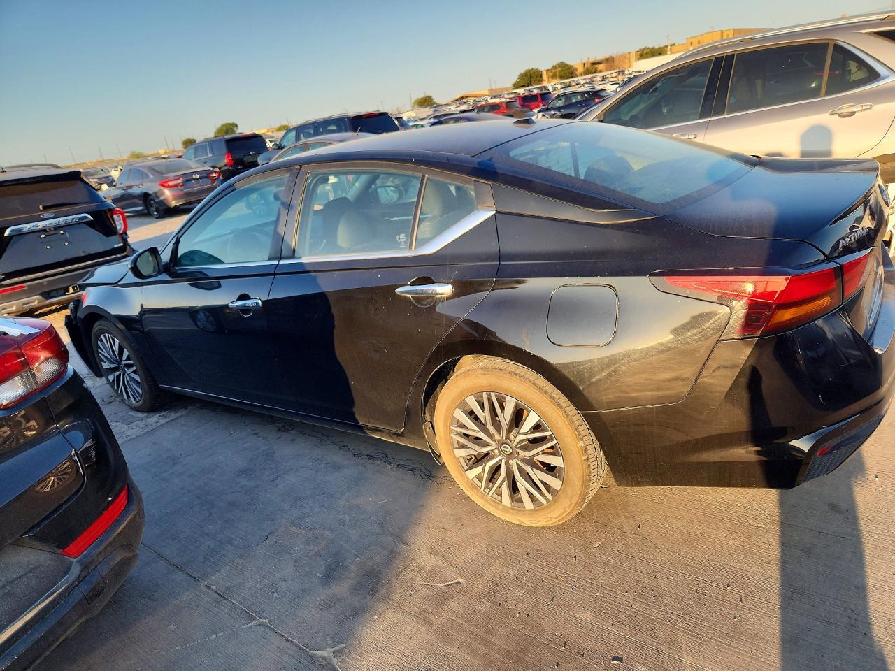 2023 NISSAN ALTIMA SV — Фото 2 из 12