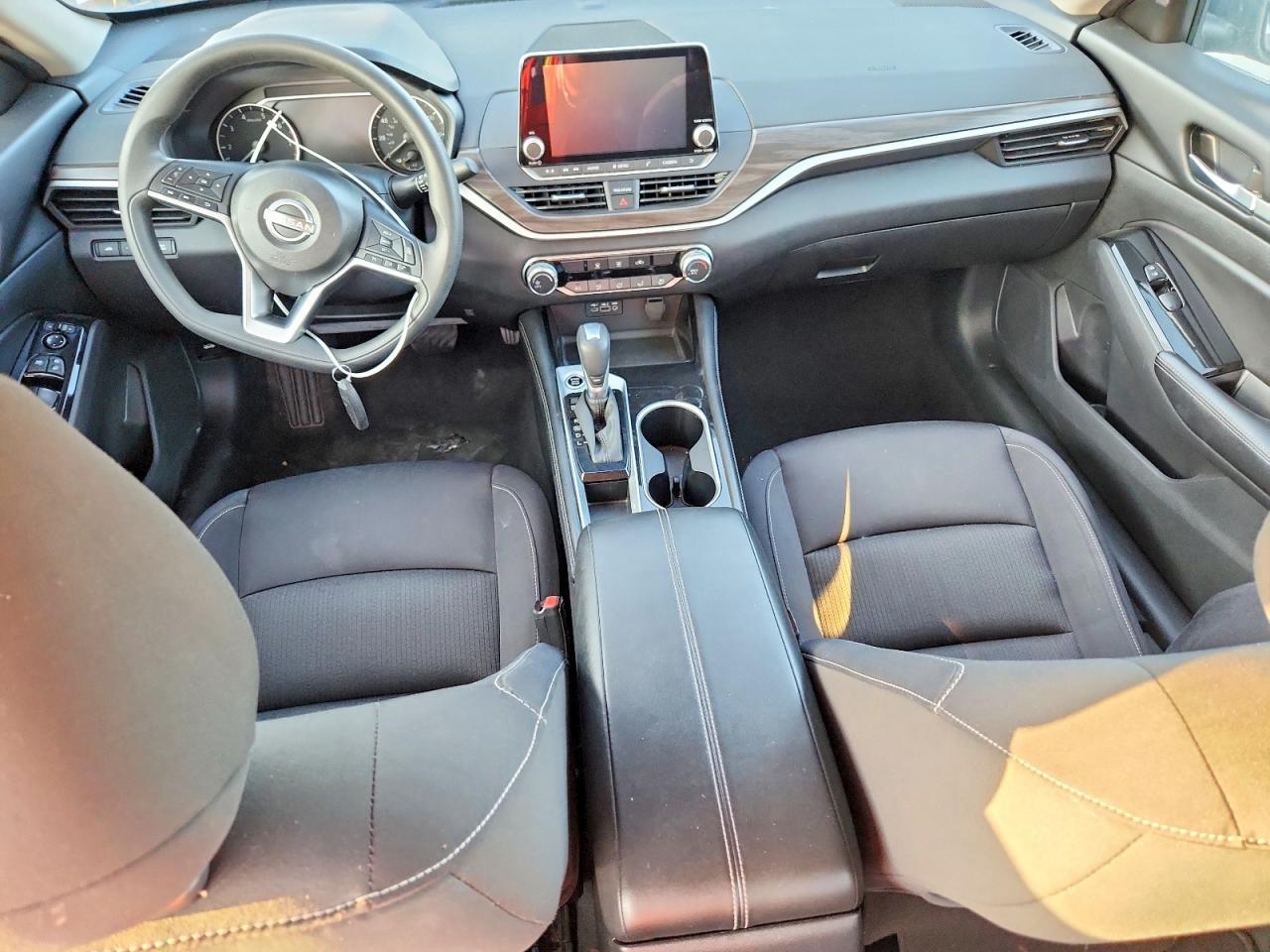 2023 NISSAN ALTIMA SV — Фото 8 из 12