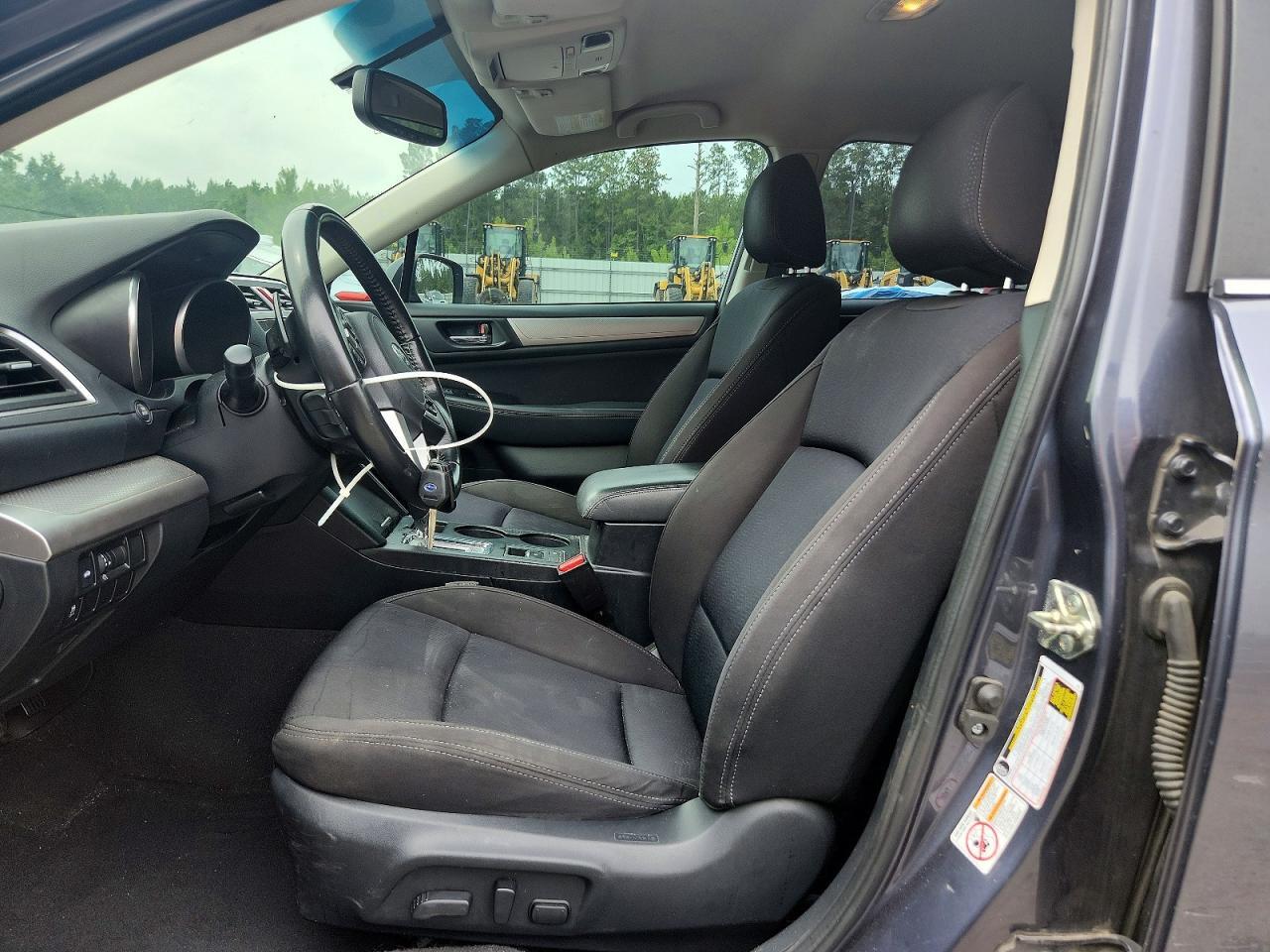 2015 SUBARU LEGACY 2.5I PREMIUM — Фото 7 из 13