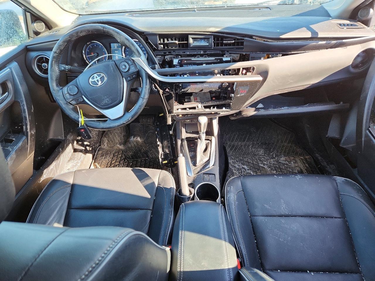 2018 TOYOTA COROLLA L — Фото 8 из 12
