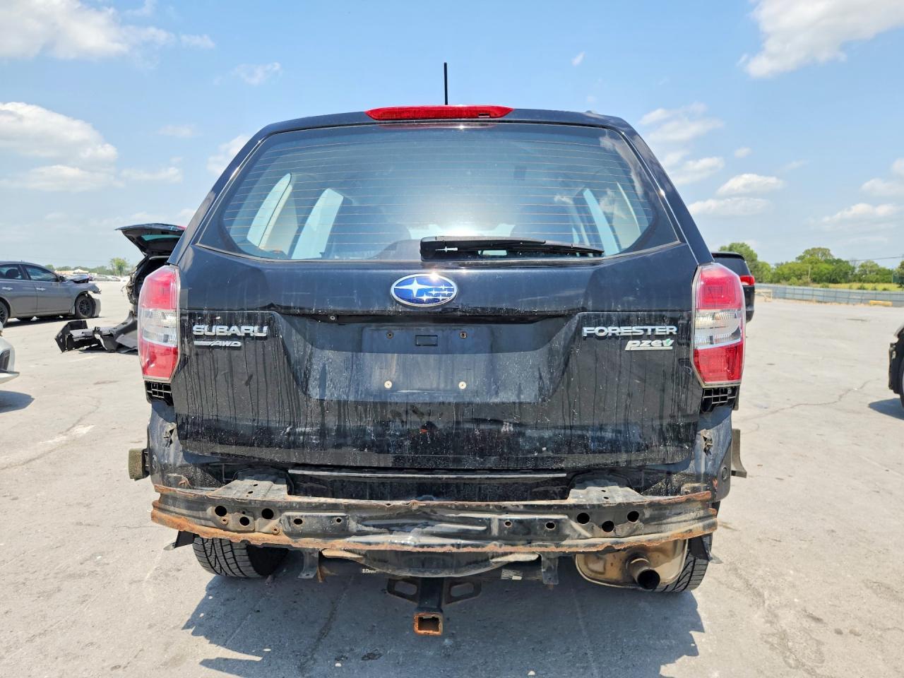 2015 SUBARU FORESTER 2.5I — Фото 6 из 13