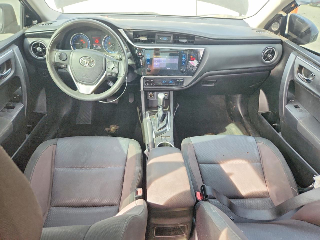 2018 TOYOTA COROLLA LE — Фото 8 из 13
