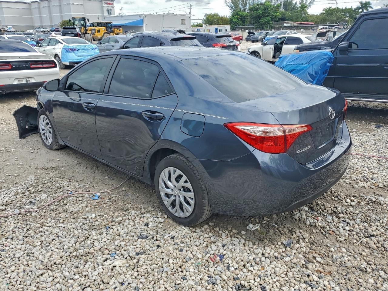 2018 TOYOTA COROLLA L — Фото 2 из 12