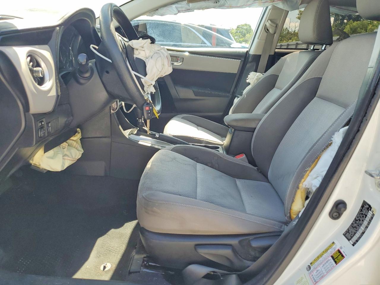 2018 TOYOTA COROLLA LE — Фото 7 из 13