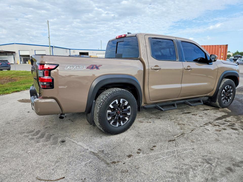 2023 NISSAN FRONTIER PRO-4X — Фото 3 из 14