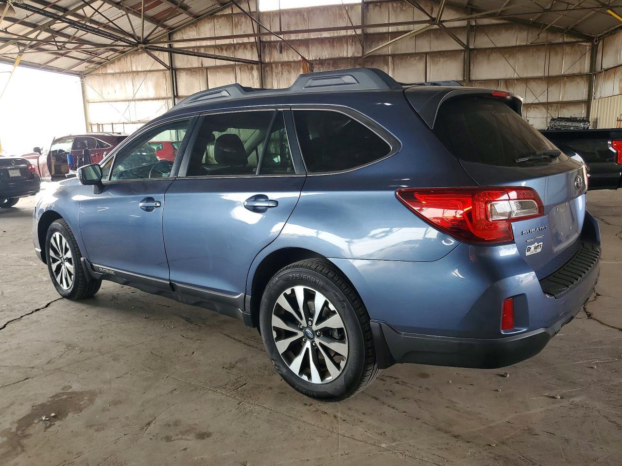 2015 SUBARU OUTBACK 3.6R LIMITED — Фото 2 из 13