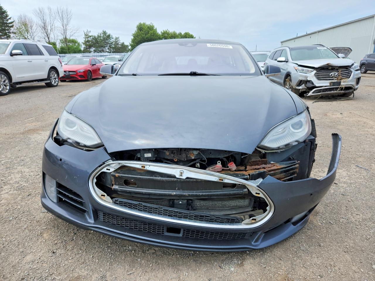 2015 TESLA MODEL S 85D — Фото 5 из 12