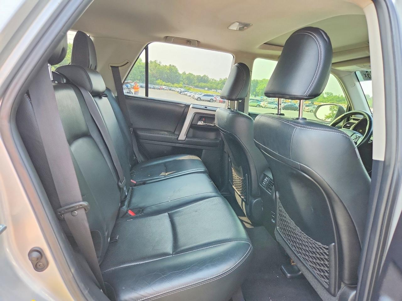 2015 TOYOTA 4RUNNER LIMITED — Фото 11 из 13